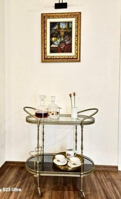 Novi'S Luxury Apartment 2 Gjirokastër Екстериор снимка