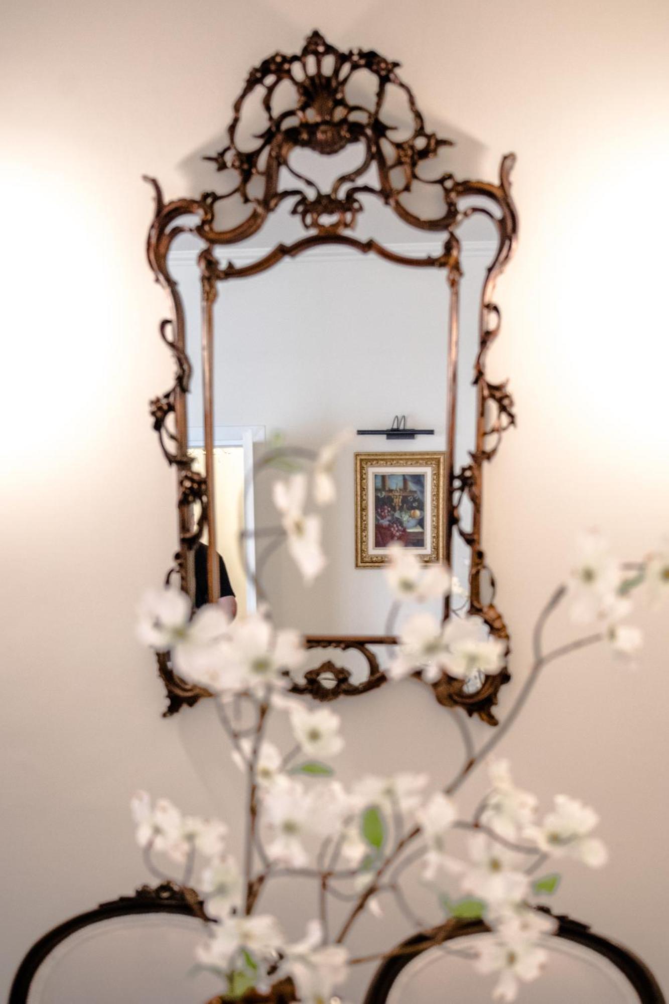 Novi'S Luxury Apartment 2 Gjirokastër Екстериор снимка